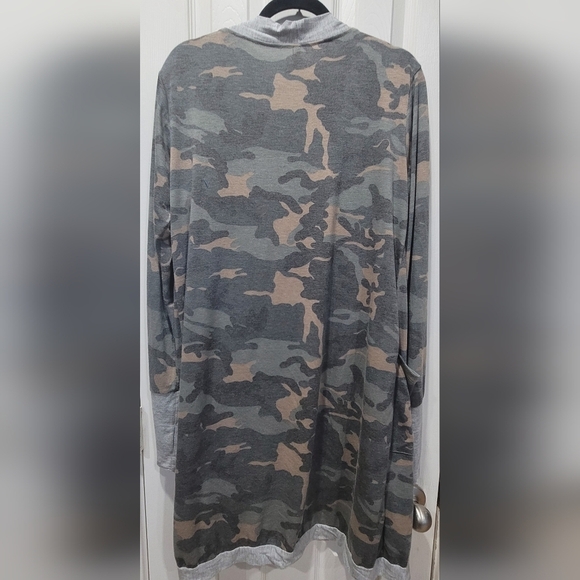 Large Camo Green Long Comfy Cardigan with Pockets Military - Picture 2 of 9